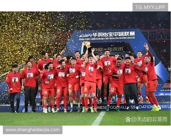 足球巨星齐聚一堂,点亮桌面世界,带你感受绿茵场上的激情与荣耀 足球巨星齐聚一堂,点亮桌面世界,带你感受绿茵场上的激情与荣耀